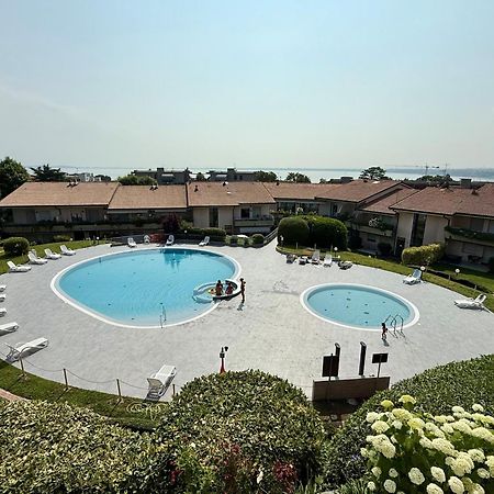 Kristall Lago Residence 데센자노델가르다 외부 사진