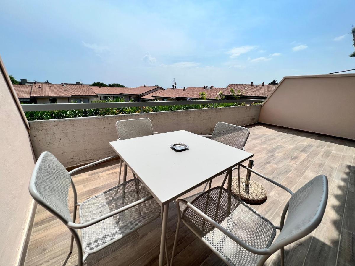 Kristall Lago Residence 데센자노델가르다 외부 사진