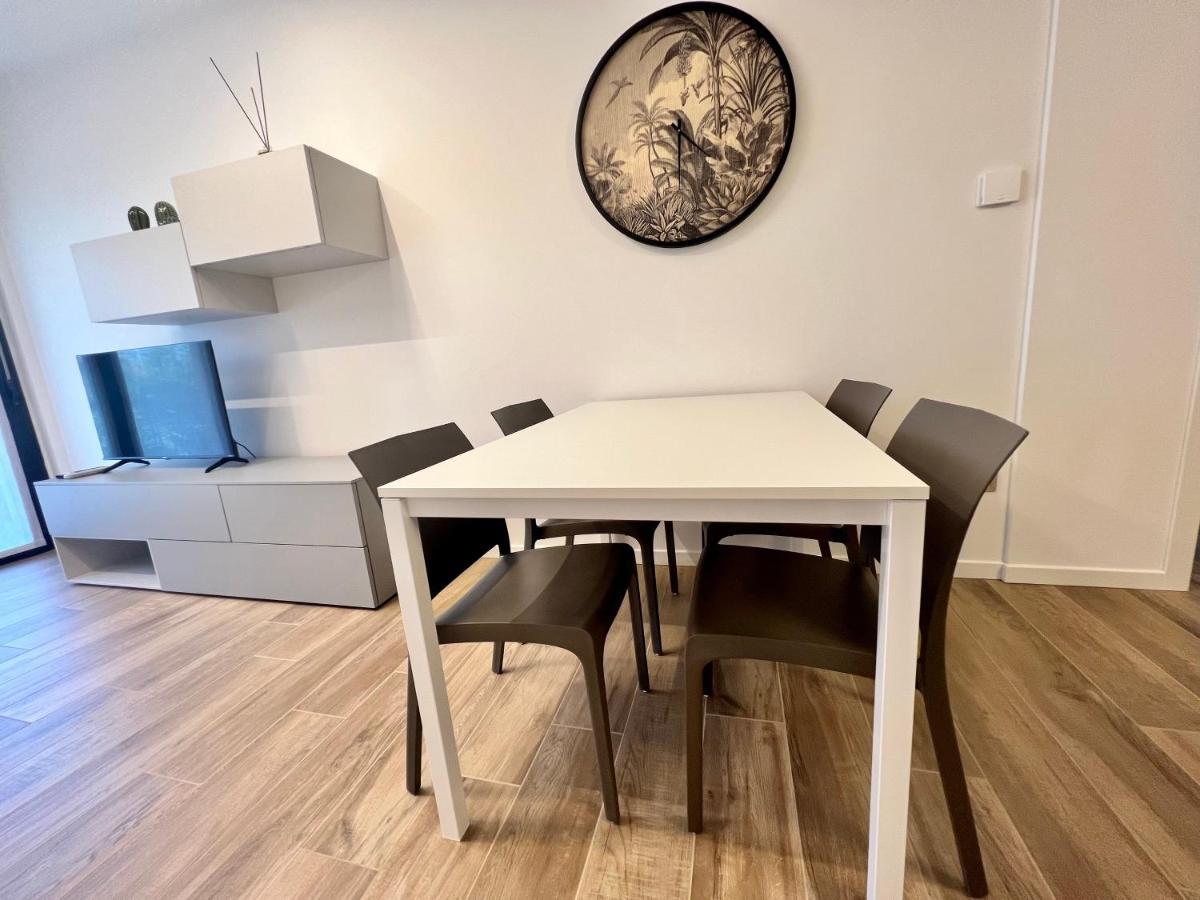 Kristall Lago Residence 데센자노델가르다 외부 사진