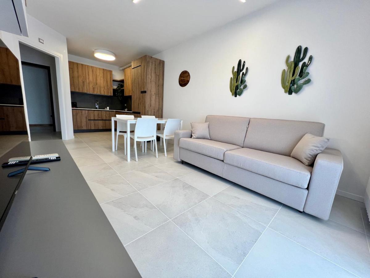 Kristall Lago Residence 데센자노델가르다 외부 사진